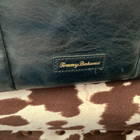 Tommy Bahama Ipis Crossbody Purse‎ - Picture 16 of 16